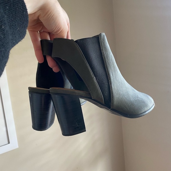 Leather healed boots, open toe - Picture 3 of 6